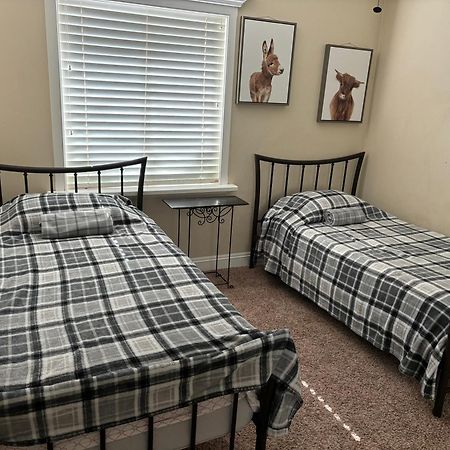 Peaceful & Cozy 3 Bedroom Ranch-Home W/Fireplace Hemet Extérieur photo